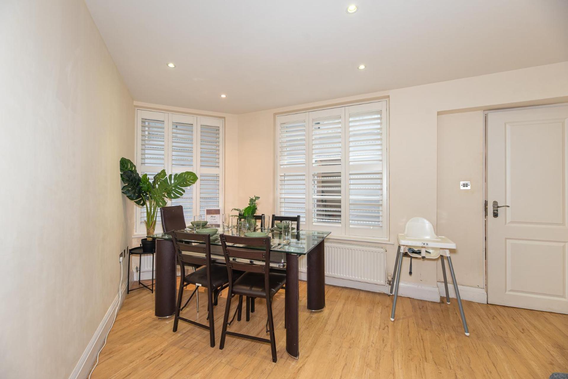 3 Bedroom Apartment With Private Terrace In Pimlico, Westminster, Victoria Londra Exterior foto