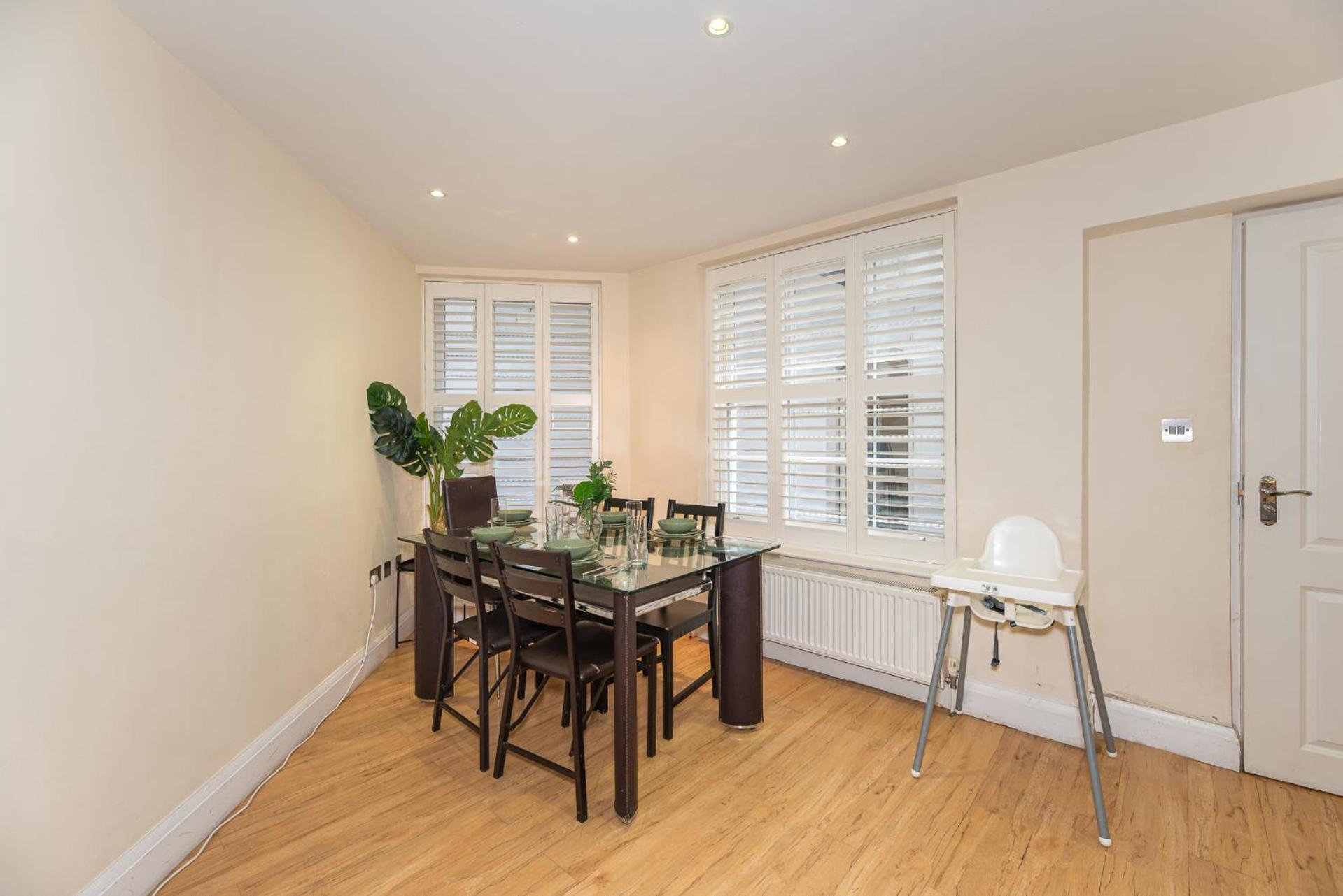 3 Bedroom Apartment With Private Terrace In Pimlico, Westminster, Victoria Londra Exterior foto
