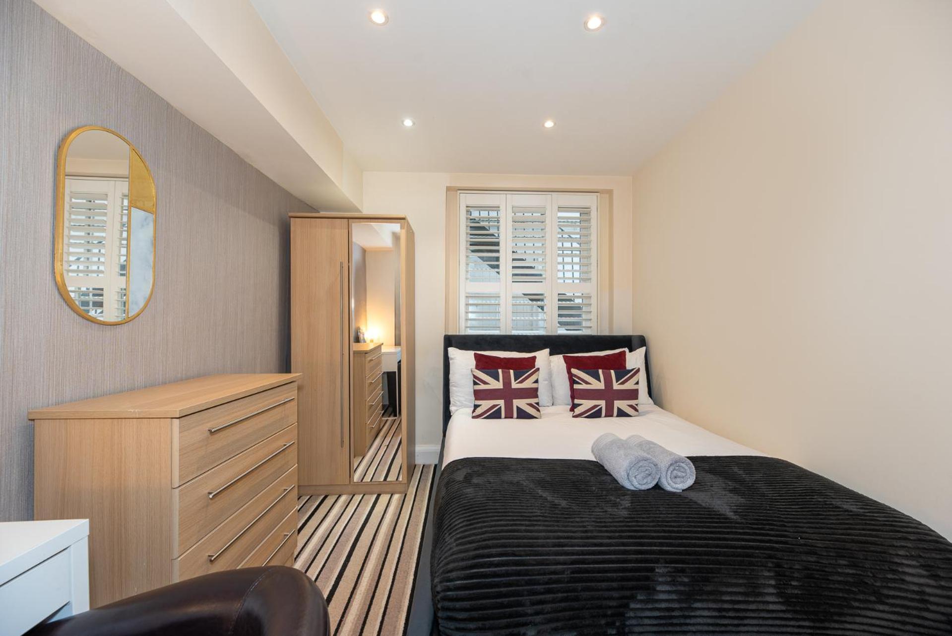 3 Bedroom Apartment With Private Terrace In Pimlico, Westminster, Victoria Londra Exterior foto