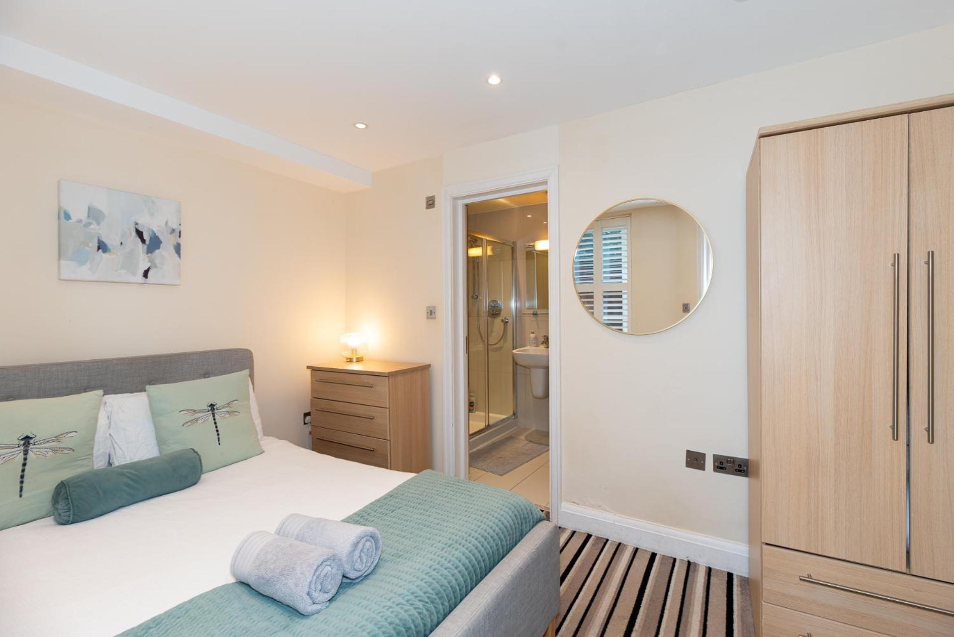 3 Bedroom Apartment With Private Terrace In Pimlico, Westminster, Victoria Londra Exterior foto
