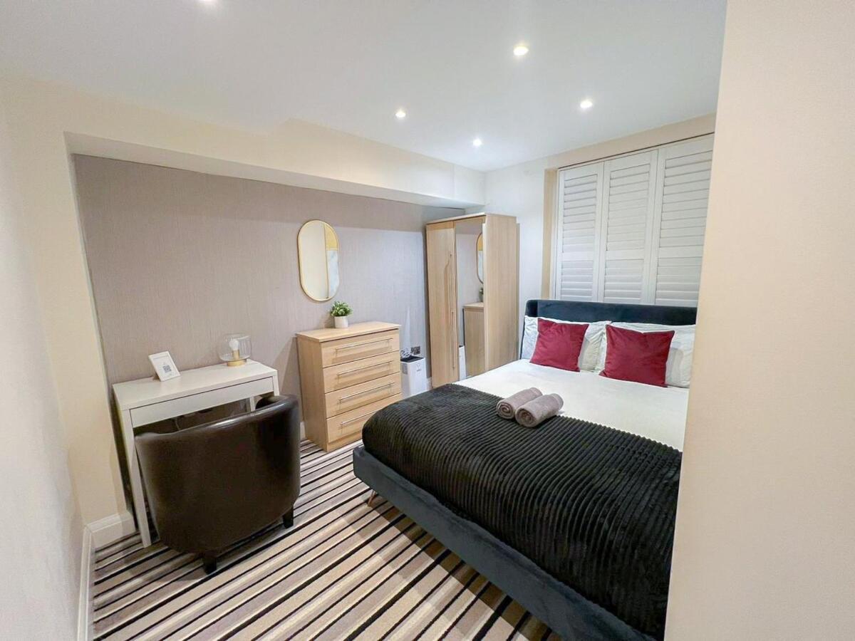 3 Bedroom Apartment With Private Terrace In Pimlico, Westminster, Victoria Londra Exterior foto