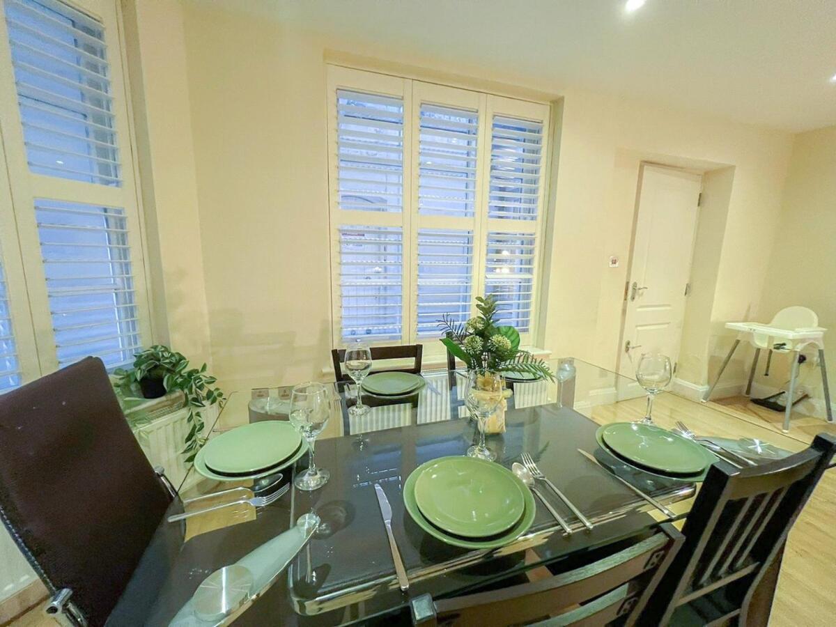 3 Bedroom Apartment With Private Terrace In Pimlico, Westminster, Victoria Londra Exterior foto